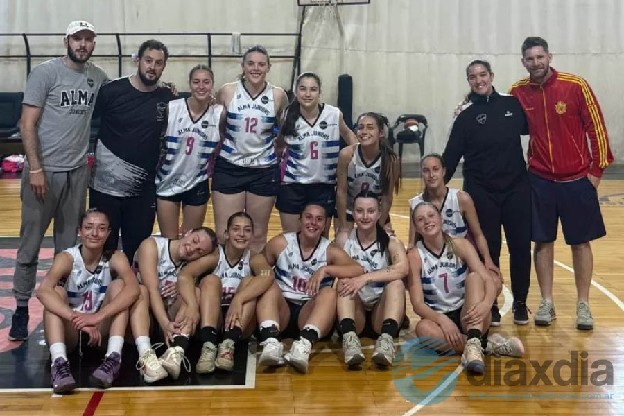 El equipo U21 de Alma Juniors tras la victoria