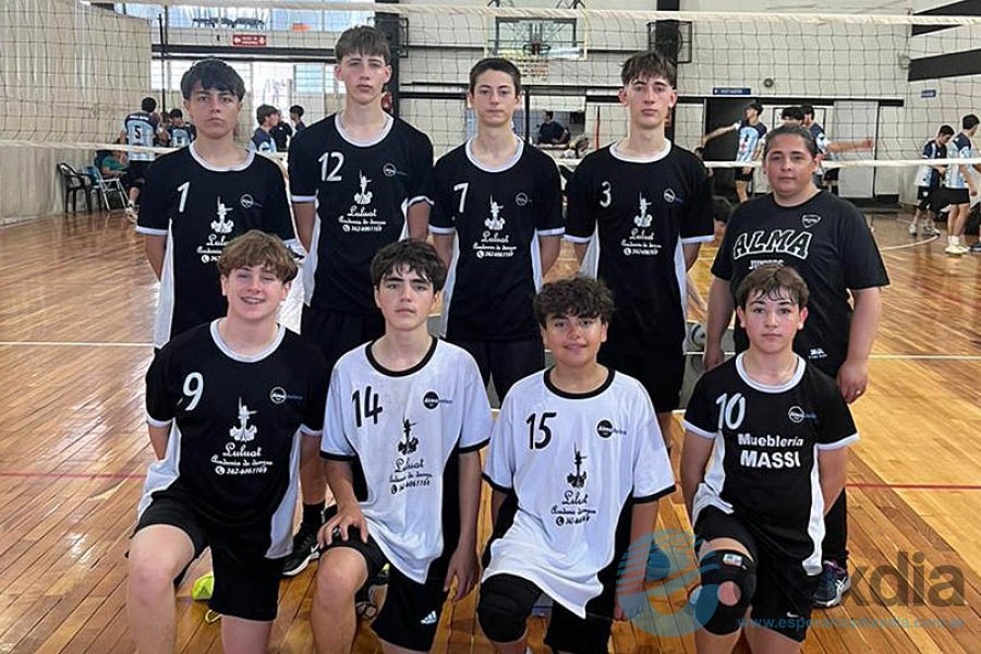 Los chicos recibieron a Villa Dora