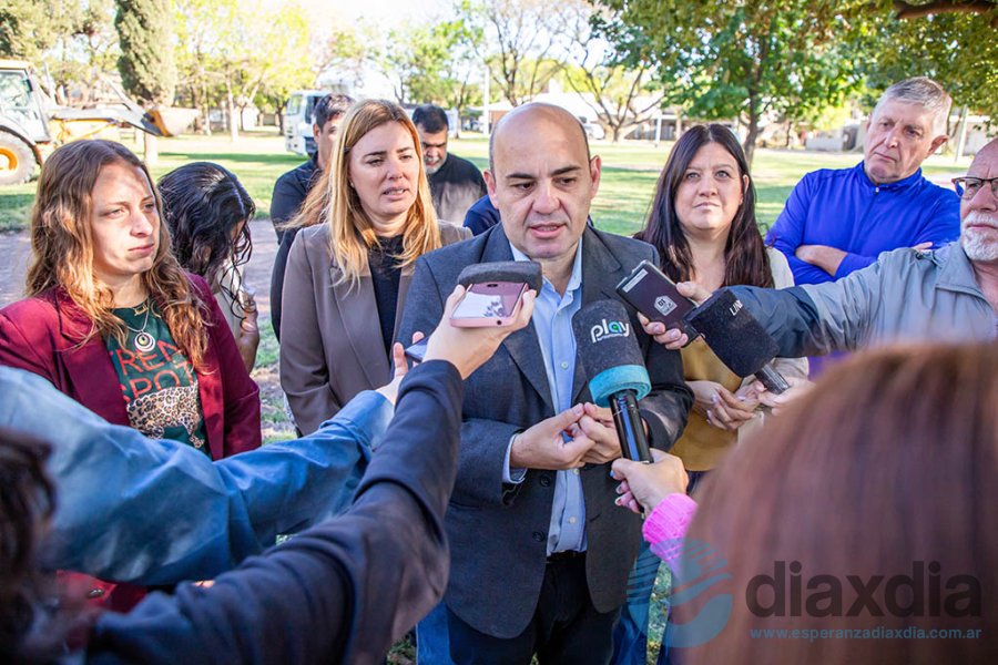 El intendente anunció las obras ante los medios