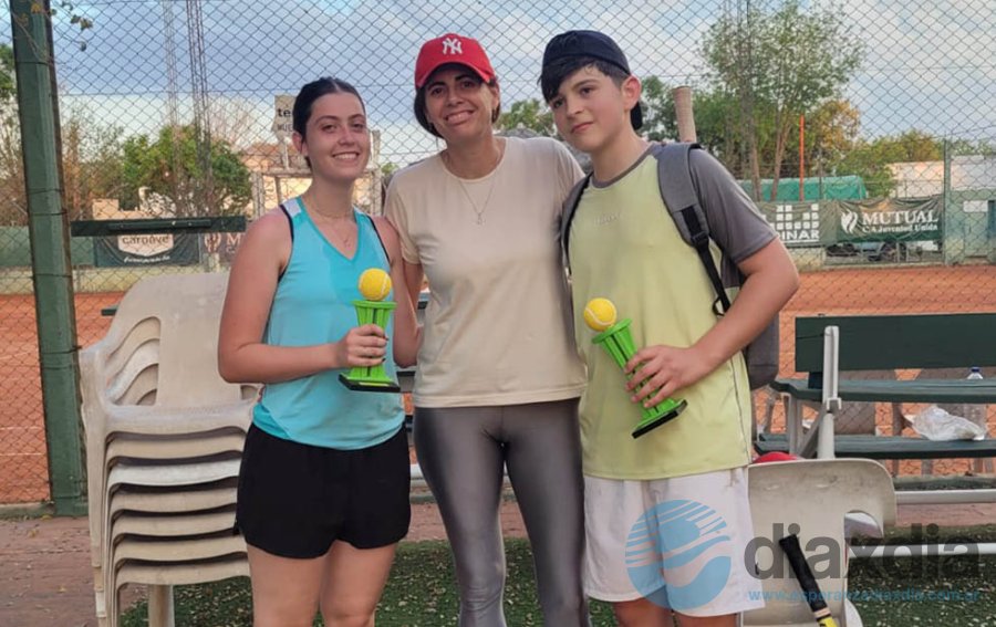 Lakov y Lucerna en la premiación