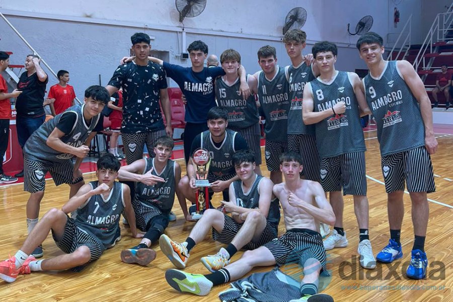 Los chicos U17 de Almagro subieron al podio