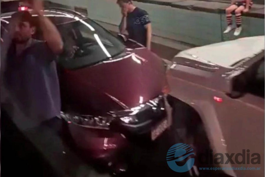 El choque frontal dentro del tunel subfluvial El choque frontal dentro del tunel subfluvial