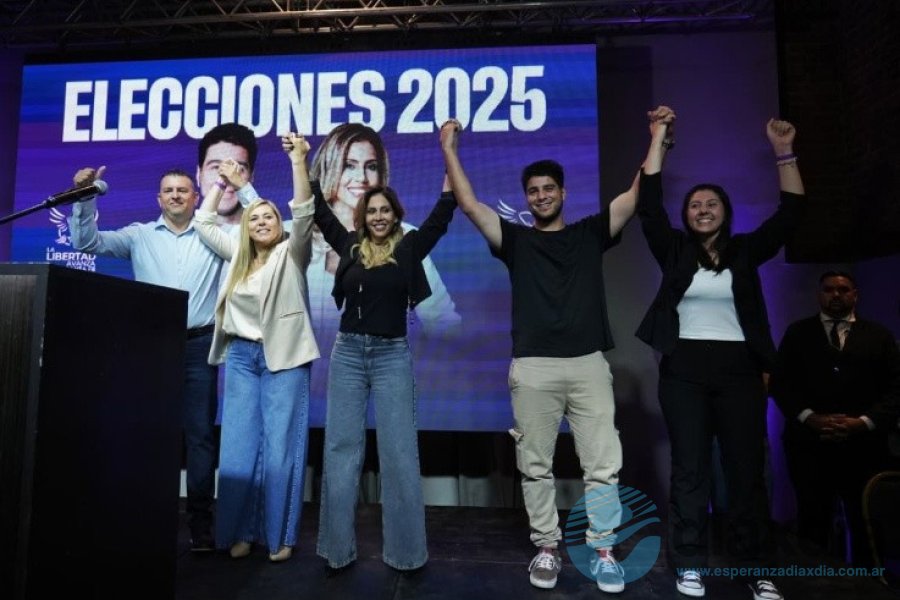 Romina Diez y los cuatro diputados electos de LLA Romina Diez y los cuatro diputados electos de LLA