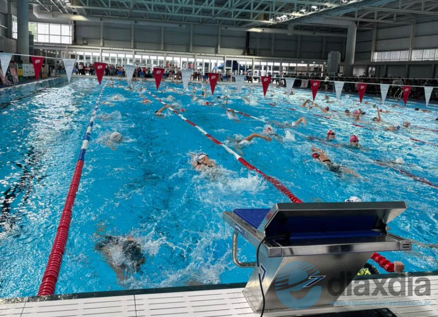 La piscina donde se desarroll&oacute; la competencia en Rosario - Foto LTCE