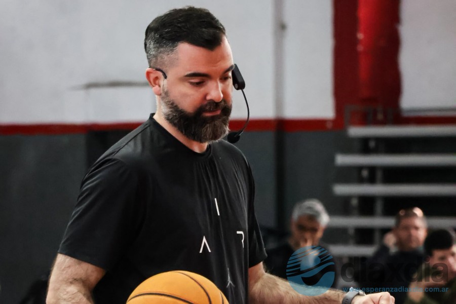 Renzo Giunta en la charla